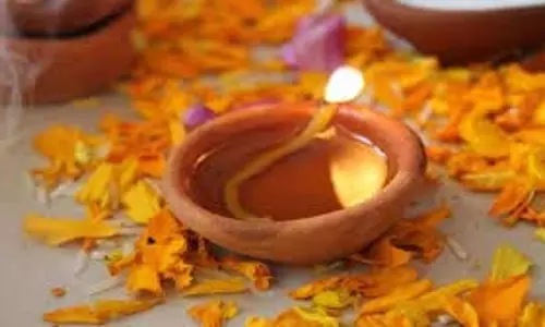 Paush Amavasya 2025: पौष अमावस्या आज, जानें पितरों के लिए कहां और कितने दीपक जलाएं