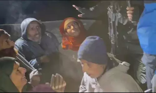 Bandipora पुलिस ने वुलर झील पर आधी रात को मछुआरों को बचाया