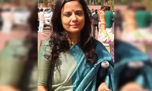 हाईकोर्ट ने टीएमसी सांसद महुआ मोइत्रा को दी राहत हाईकोर्ट ने टीएमसी सांसद महुआ मोइत्रा को दी राहत