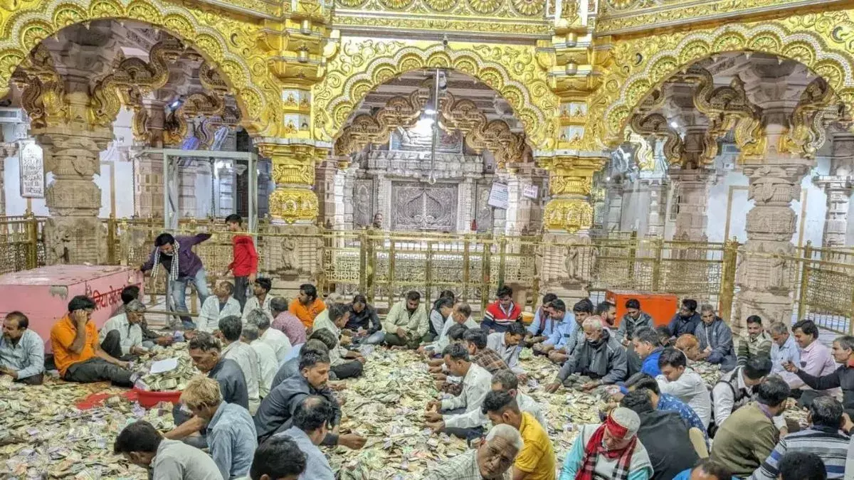 Chittorgarh: श्रीसांवलियाजी मंदिर में भंडार गणना का शुरूआती आंकड़ा