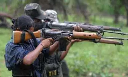 Rourkela माओवादियों ने आत्मसमर्पण किया Rourkela माओवादियों ने आत्मसमर्पण किया