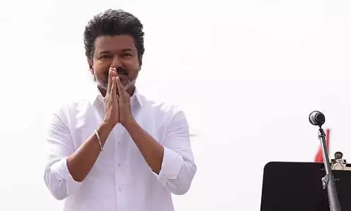 थेया बनाम थूया युद्ध, विजय ने DMK के द्रमुक विरोधी नारे को अपनाया