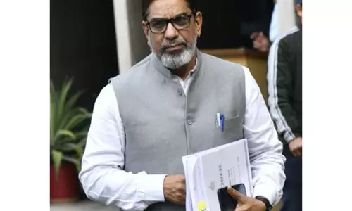 फसल नुकसान मुआवजे पर कांग्रेस विधायक ने सरकार से सवाल किया फसल नुकसान मुआवजे पर कांग्रेस विधायक ने सरकार से सवाल किया