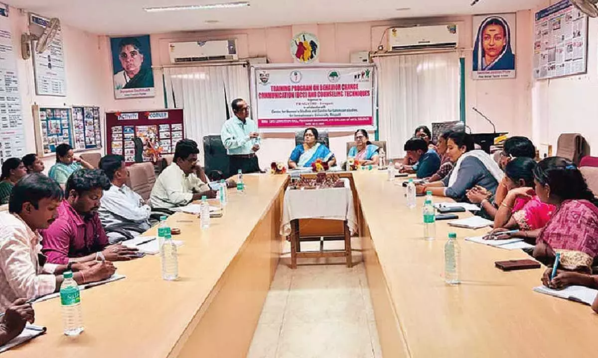 Andhra: बच्चों को बाल विवाह और बाल श्रम से बचाएं Andhra: बच्चों को बाल विवाह और बाल श्रम से बचाएं