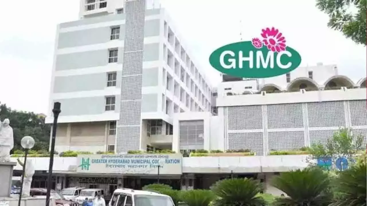प्रति दिन शिकायत पर लिमिट लगाने को लेकर GHMC विवादों में घिर गया है प्रति दिन शिकायत पर लिमिट लगाने को लेकर GHMC विवादों में घिर गया है