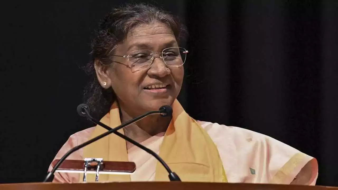 President द्रौपदी मुर्मू ने सार्वजनिक सेवा भर्ती में पारदर्शिता पर ज़ोर दिया President द्रौपदी मुर्मू ने सार्वजनिक सेवा भर्ती में पारदर्शिता पर ज़ोर दिया