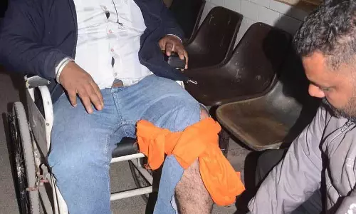 कांग्रेस कार्यकर्ताओं पर AAP के विजय जुलूस पर फायरिंग करने का आरोप, 5 लोग घायल