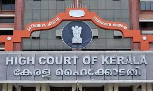 kerala: हाई कोर्ट ने सबरीमाला सोना चोरी केस में जमानत को अस्वीकार किया kerala: हाई कोर्ट ने सबरीमाला सोना चोरी केस में जमानत को अस्वीकार किया