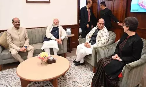 Priyanka Gandhi के किस्से ने पीएम और राजनाथ सिंह के चेहरे पर मुस्कान ला दी