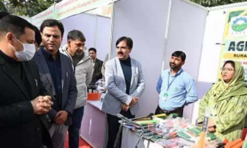 Javed Dar ने कृषि और संबंधित योजनाओं पर ज़ोरदार जागरूकता अभियान चलाने का आह्वान किया Javed Dar ने कृषि और संबंधित योजनाओं पर ज़ोरदार जागरूकता अभियान चलाने का आह्वान किया