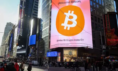 $23 बिलियन के ऑप्शन की एक्सपायरी से पहले Bitcoin की अस्थिरता बढ़ी $23 बिलियन के ऑप्शन की एक्सपायरी से पहले Bitcoin की अस्थिरता बढ़ी