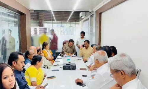 वफादारों ने न्याय की मांग की, दावेदारों ने राज्य अध्यक्ष के सामने अपना पक्ष रखा