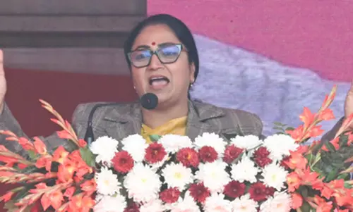 दिल्ली CM: ड्रोन और डिजिटल रिकॉर्ड गांव की प्रॉपर्टी अपडेट में मददगार दिल्ली CM: ड्रोन और डिजिटल रिकॉर्ड गांव की प्रॉपर्टी अपडेट में मददगार