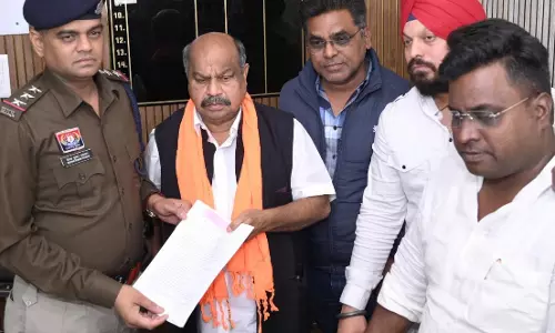 विधायक पुरंदर मिश्रा ने वायरल फर्जी वीडियो पर सिविल लाइन थाने में दर्ज कराई शिकायत विधायक पुरंदर मिश्रा ने वायरल फर्जी वीडियो पर सिविल लाइन थाने में दर्ज कराई शिकायत