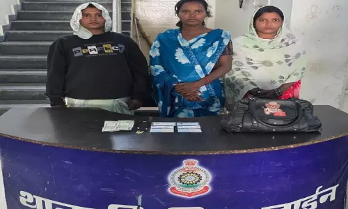 पुलिस ने ऑटो में सवारी बनकर चोरी करने वाली तीन महिलाओं को किया गिरफ्तार