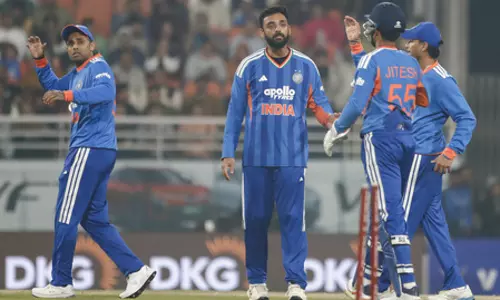 टी20 सीरीज: प्लेयर ऑफ द मैच बने पंड्या, वरुण चक्रवर्ती ने जीता प्लेयर ऑफ द सीरीज खिताब
