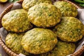 Winter Special Bathua Puri: ट्राई करें टेस्टी बथुआ की पूरी Winter Special Bathua Puri: ट्राई करें टेस्टी बथुआ की पूरी