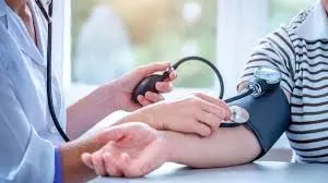 Health: सर्दियों में ब्लड प्रेशर कंट्रोल करने के लिए अपनाएं ये रामबाण इलाज Health: सर्दियों में ब्लड प्रेशर कंट्रोल करने के लिए अपनाएं ये रामबाण इलाज