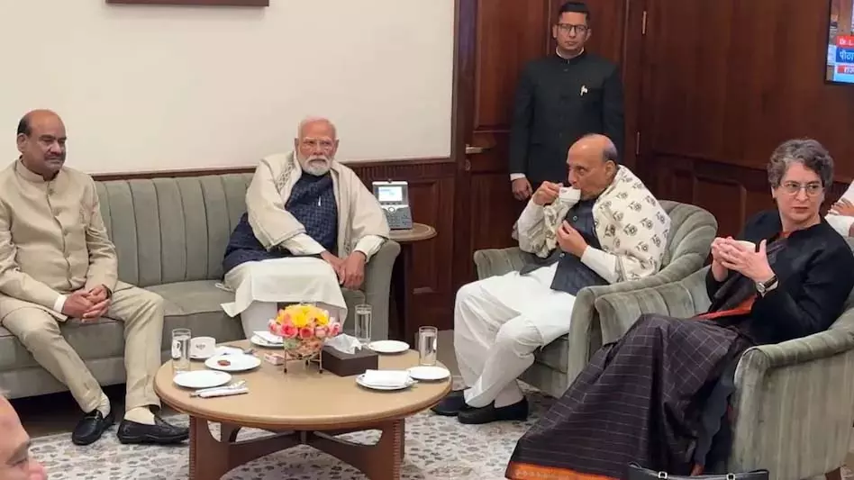शीतकालीन सत्र 2025: अलग ही सियासी तस्वीर देखने को मिली...सामने आया वीडियो शीतकालीन सत्र 2025: अलग ही सियासी तस्वीर देखने को मिली...सामने आया वीडियो