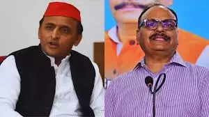 Lucknow: सपा मुखिया पर ब्रजेश पाठक का तीखा हमला Lucknow: सपा मुखिया पर ब्रजेश पाठक का तीखा हमला