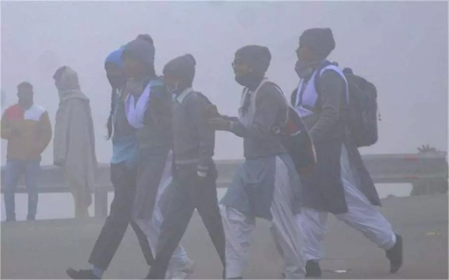 Patna News: बढ़ती ठंड को देखते हुए DM का बड़ा फैसला Patna News: बढ़ती ठंड को देखते हुए DM का बड़ा फैसला