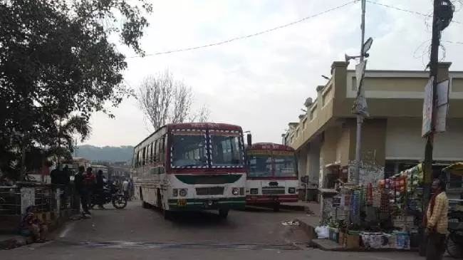 Mahoba: महोबा-चित्रकूट के लिए बस सेवा का आयोजन Mahoba: महोबा-चित्रकूट के लिए बस सेवा का आयोजन