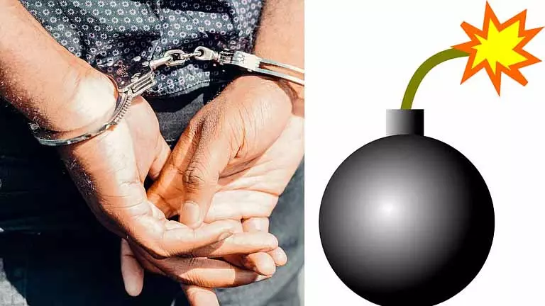 Chennai: घर के बाहर बम फेंकने वाले दो लोगों में नाबालिग भी शामिल, पकड़ा गया Chennai: घर के बाहर बम फेंकने वाले दो लोगों में नाबालिग भी शामिल, पकड़ा गया