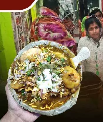 Bhubaneswar: बौध में दूषित दही बड़ा खाने से 70 लोग बीमार Bhubaneswar: बौध में दूषित दही बड़ा खाने से 70 लोग बीमार