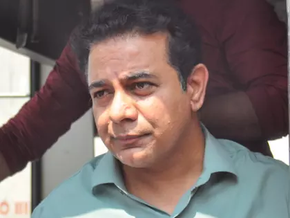 राजनीतिक चुनौती: KTR ने रेवंत रेड्डी से उपचुनाव में खड़े होने को कहा राजनीतिक चुनौती: KTR ने रेवंत रेड्डी से उपचुनाव में खड़े होने को कहा