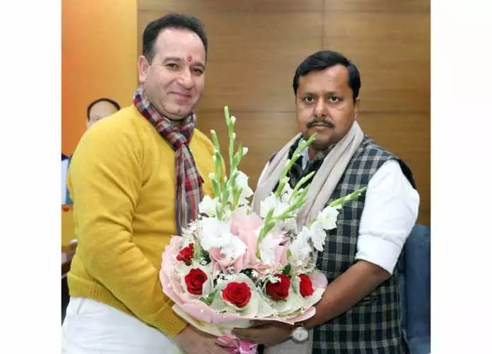 विपक्ष के नेता Nitin Naveen ने नितिन नवीन से मुलाकात की, और उन्हें उनकी नियुक्ति पर बधाई दी विपक्ष के नेता Nitin Naveen ने नितिन नवीन से मुलाकात की, और उन्हें उनकी नियुक्ति पर बधाई दी