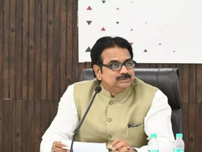 चीनी की खपत 20 लाख टन गिरी, इंडस्ट्री मुश्किल में है: Harshvardhan Patil चीनी की खपत 20 लाख टन गिरी, इंडस्ट्री मुश्किल में है: Harshvardhan Patil