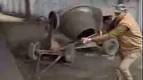 Prayagraj: जज के घर तैनात गार्ड ने आवारा कुत्ते को गोली मार दी Prayagraj: जज के घर तैनात गार्ड ने आवारा कुत्ते को गोली मार दी
