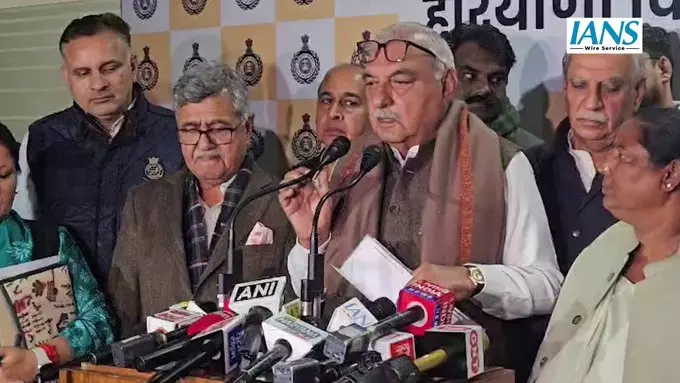 विधानसभा में अविश्वास प्रस्ताव पर बहस से पहले भूपेंद्र सिंह हुड्डा ने किया वॉकआउट विधानसभा में अविश्वास प्रस्ताव पर बहस से पहले भूपेंद्र सिंह हुड्डा ने किया वॉकआउट