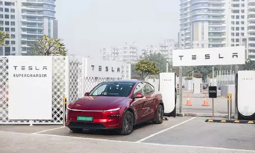 Gurugram:टेस्ला का पहला चार्जिंग स्टेशन शुरू, अब मिनटों में होगी चार्ज Gurugram:टेस्ला का पहला चार्जिंग स्टेशन शुरू, अब मिनटों में होगी चार्ज