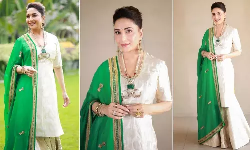 90s Bollywood Actresses: 90 के दशक में दिल चुराने वाली 5 एक्ट्रेस, आज भी फैशन में किसी से कम नहीं
