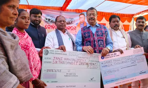 आंध्र को मौसी ही रहना चाहिए, माँ बनने की कोशिश नहीं करनी चाहिए: पुजारी आंध्र को मौसी ही रहना चाहिए, माँ बनने की कोशिश नहीं करनी चाहिए: पुजारी