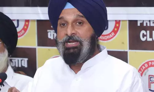 SC ने बिक्रम मजीठिया की जमानत याचिका पर पंजाब सरकार को नोटिस जारी किया SC ने बिक्रम मजीठिया की जमानत याचिका पर पंजाब सरकार को नोटिस जारी किया