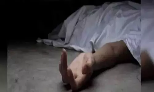 Tamil Nadu: बेटों ने 4.5 करोड़ रुपये के इंश्योरेंस के लिए सांप का इस्तेमाल करके आदमी का मर्डर किया Tamil Nadu: बेटों ने 4.5 करोड़ रुपये के इंश्योरेंस के लिए सांप का इस्तेमाल करके आदमी का मर्डर किया