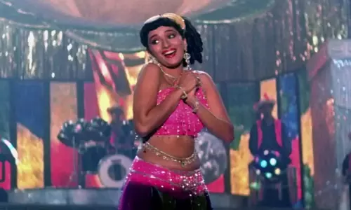 माधुरी दीक्षित का Ek Do Teen: बॉलीवुड का आइकॉनिक डांस नंबर