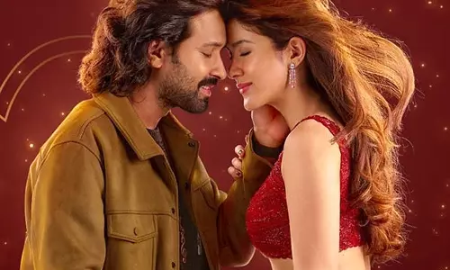 शनाया कपूर ने Aankhon Ki Gustaakhiyan बॉक्स-ऑफिस प्रदर्शन के बारे में बात की शनाया कपूर ने Aankhon Ki Gustaakhiyan बॉक्स-ऑफिस प्रदर्शन के बारे में बात की