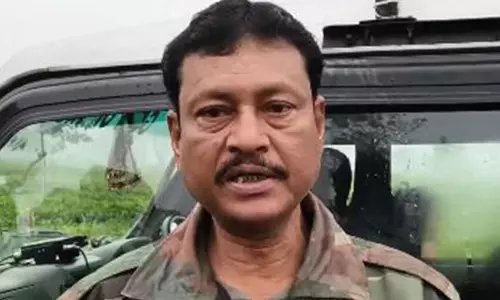 दार्जिलिंग के Naxalbari स्थित चाय बागान से एक तेंदुआ पकड़ा गया
