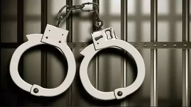 LKG छात्रा का यौन उत्पीड़न करने के आरोप में बस क्लीनर गिरफ्तार