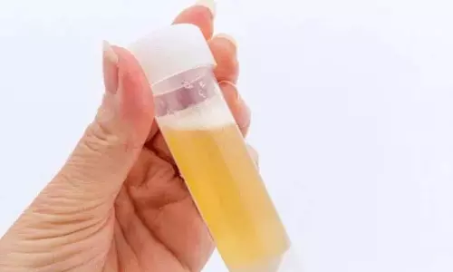 अगर आपके Urine में झाग आता है, तो इसके कारण जानें