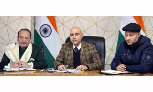 DC Kishtwar ने जिले की बिजली व्यवस्था की समीक्षा की