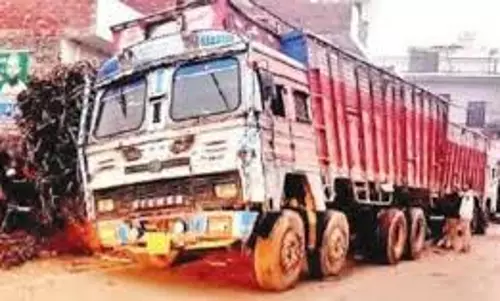 Bareilly: भुता-फरीदपुर मार्ग पर बड़ा हादसा टला Bareilly: भुता-फरीदपुर मार्ग पर बड़ा हादसा टला