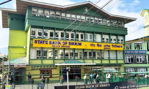 CAG द्वारा संदिग्ध लोन धोखाधड़ी को उजागर करने के बाद राज्य सरकार SBS अधिकारियों के खिलाफ कड़ी कार्रवाई करेगी।