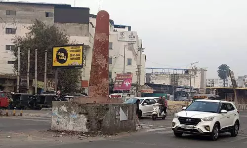 इतिहास और हाईवे के बीच, Amritsar के कोस मीनारों का संघर्ष इतिहास और हाईवे के बीच, Amritsar के कोस मीनारों का संघर्ष