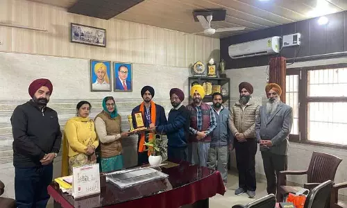 Amritsar: जूनियर हॉकी खिलाड़ी मनमीत सिंह को सम्मानित किया गया