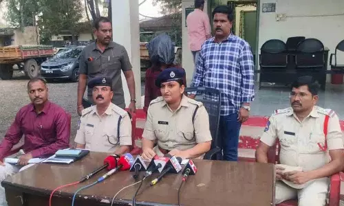 मूसपेट घटना में आरोपी गिरफ्तार: SP D. Janaki मूसपेट घटना में आरोपी गिरफ्तार: SP D. Janaki