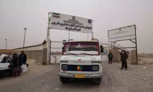 Iranian सीमा पर बड़ा हादसा, अवैध रूप से घुसने की कोशिश में 3 अफगान नागरिकों की ठंड से मौत